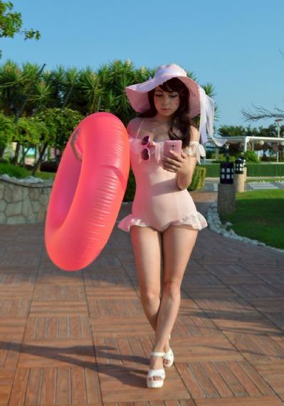 年轻女教师在线观看晓东电影视频_迅雷手机免费观看